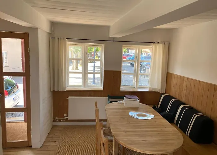 Byhus Centralt I Bogense